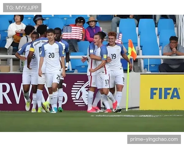 休斯顿迪纳摩雷恩斯担任美国U20国家队关键首发